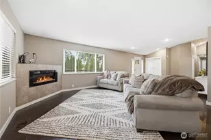 6911 Vandermark Rd E, Bonney Lake, WA 98391 - Photo 8