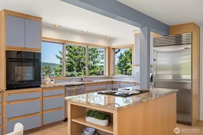 6121 NE 152nd Street, Kenmore, WA 98028 - Photo 6