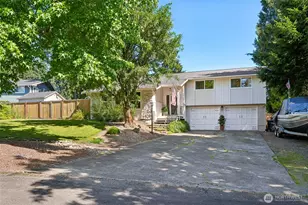 6221 81st St E, Puyallup, WA 98371 - Photo 2