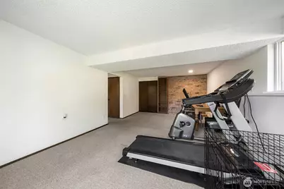 6221 81st Street E, Puyallup, WA 98371 - Photo 18