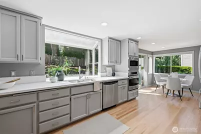 15215 92nd Place NE, Bothell, WA 98011 - Photo 10
