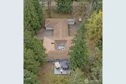 15245 260th Avenue SE, Issaquah, WA 98027 - Photo 2