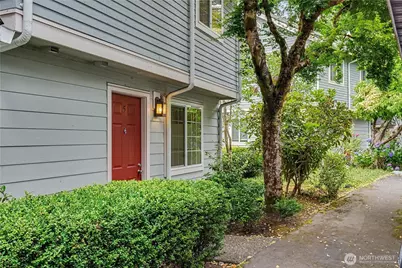 13105 102nd Lane NE #5, Kirkland, WA 98034 - Photo 2