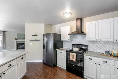 12104 133rd Street E, Puyallup, WA 98374 - Photo 16