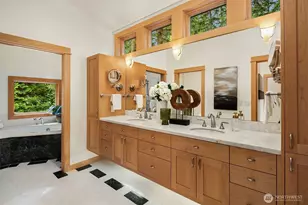 12820 NE 39th St, Bellevue, WA 98005 - Photo 20