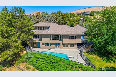 323 Stoneybrook Lane, Wenatchee, WA 98801 - Photo 1
