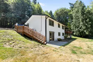 5769 Blakely Ave NE, Bainbridge Island, WA 98110 - Photo 2