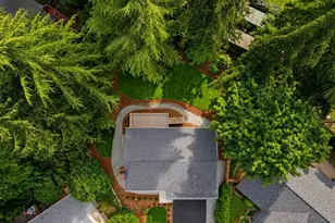 510 223rd St SW, Bothell, WA 98021 - Photo 32