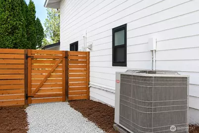 510 223rd Street SW, Bothell, WA 98021 - Photo 26