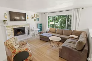 18427 Homeview Dr, Edmonds, WA 98026 - Photo 4