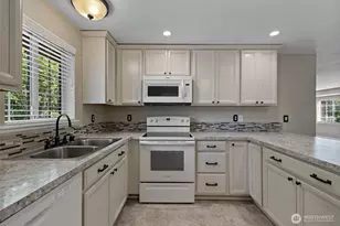 4813 338th St E, Eatonville, WA 98328 - Photo 12