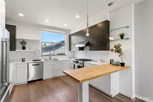 604 NW 77th St, Seattle, WA 98117 - Photo 12