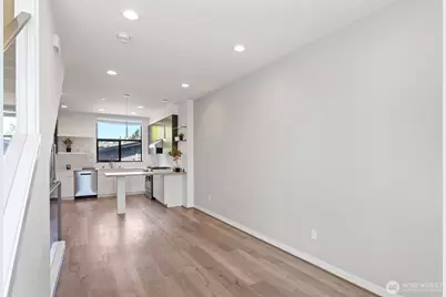 604 NW 77th Street #D, Seattle, WA 98117 - Photo 20