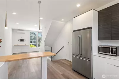 604 NW 77th Street #D, Seattle, WA 98117 - Photo 16