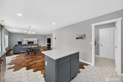 9524 Country Hollow Drive E, Puyallup, WA 98375 - Photo 12