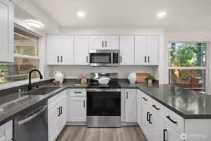 13219 NE 139th Pl, Kirkland, WA 98034 - Photo 12