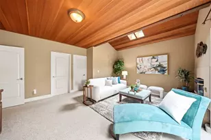 301 128th Ave NE, Bellevue, WA 98005 - Photo 26