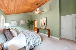 301 128th Ave NE, Bellevue, WA 98005 - Photo 16