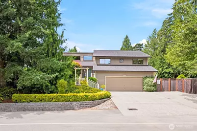 301 128th Avenue NE, Bellevue, WA 98005 - Photo 2