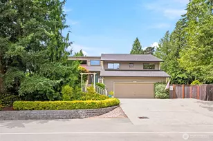 301 128th Ave NE, Bellevue, WA 98005 - Photo 2