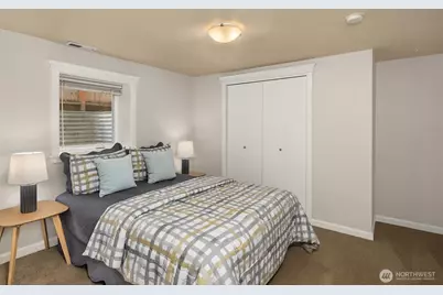 223 29th Avenue E, Seattle, WA 98112 - Photo 18