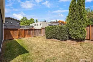 223 29th Ave E, Seattle, WA 98112 - Photo 24