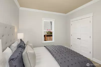 223 29th Avenue E, Seattle, WA 98112 - Photo 12
