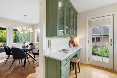 6050 43rd Avenue NE, Seattle, WA 98115 - Photo 18