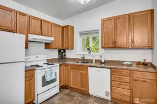 11321 E Lake Joy Dr NE, Carnation, WA 98014 - Photo 8