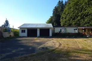 222 Salmon St, Clallam Bay, WA 98326 - Photo 2