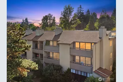 6652 Parkpoint Way NE #D-311, Seattle, WA 98115 - Photo 2
