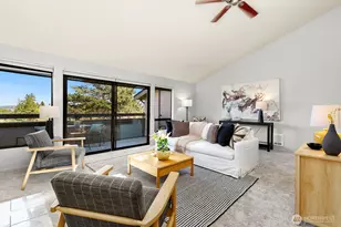 6652 Park Point Way NE, Seattle, WA 98115 - Photo 4