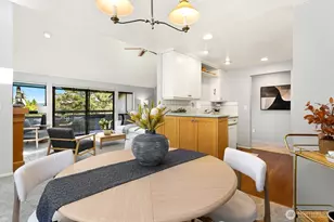 6652 Park Point Way NE, Seattle, WA 98115 - Photo 16