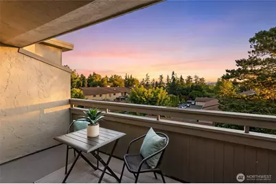 6652 Parkpoint Way NE #D-311, Seattle, WA 98115 - Photo 26
