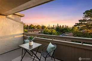 6652 Park Point Way NE, Seattle, WA 98115 - Photo 26