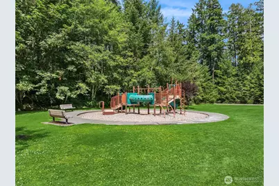 8363 NE Sumanee Place, Bainbridge Island, WA 98110 - Photo 40