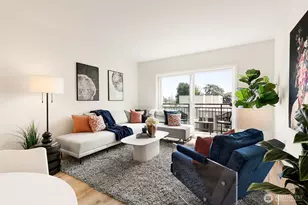 5824 NE 75th St, Seattle, WA 98115 - Photo 2
