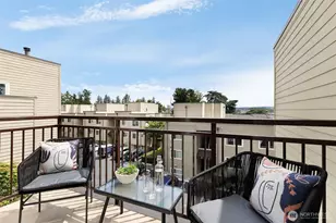 5824 NE 75th St, Seattle, WA 98115 - Photo 14