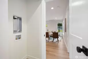 15701 117th Ave SE, Renton, WA 98058 - Photo 12