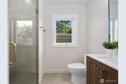 15701 117th Avenue SE, Renton, WA 98058 - Photo 16