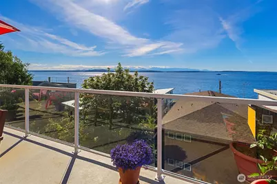 2115 Bonair Drive SW, Seattle, WA 98116 - Photo 12