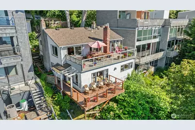 2115 Bonair Drive SW, Seattle, WA 98116 - Photo 2