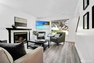 9834 NE 140th Pl, Kirkland, WA 98034 - Photo 2
