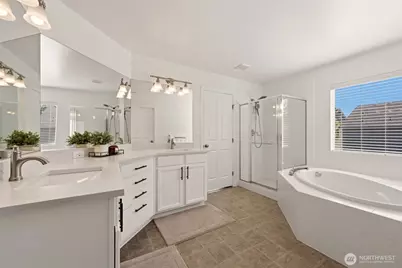 11021 180th Avenue Ct E, Bonney Lake, WA 98391 - Photo 14