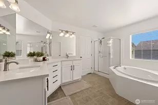 11021 180th Ave Ct E, Bonney Lake, WA 98391 - Photo 14