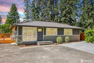 2002 211th Pl SW, Lynnwood, WA 98036 - Photo 2