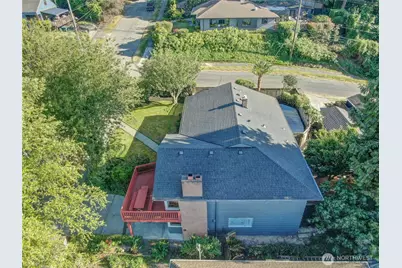4631 48th Avenue S, Seattle, WA 98118 - Photo 32