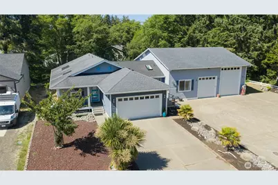 760 Plover Court SE, Ocean Shores, WA 98569 - Photo 1