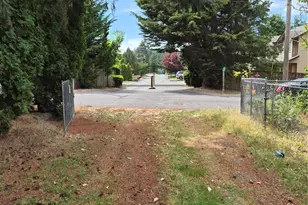 5913 57th Ave W, University Place, WA 98408 - Photo 2