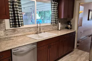 5913 57th Ave W, University Place, WA 98408 - Photo 4